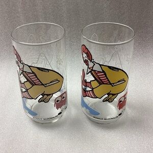 2 Vintage 1977 McDonald's McDonaldland Action Series "Ronald" Drinking Glasses